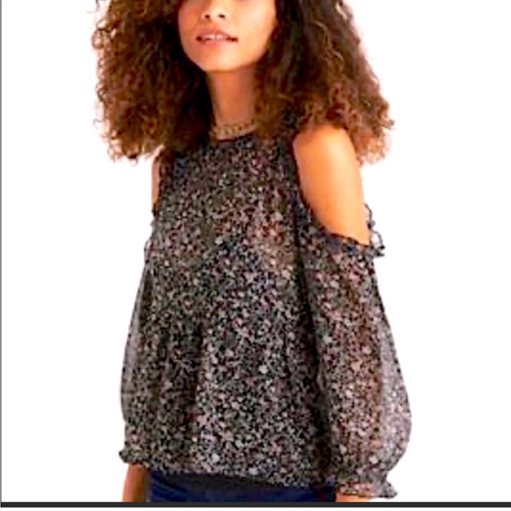 Sheer floral boho blouse.